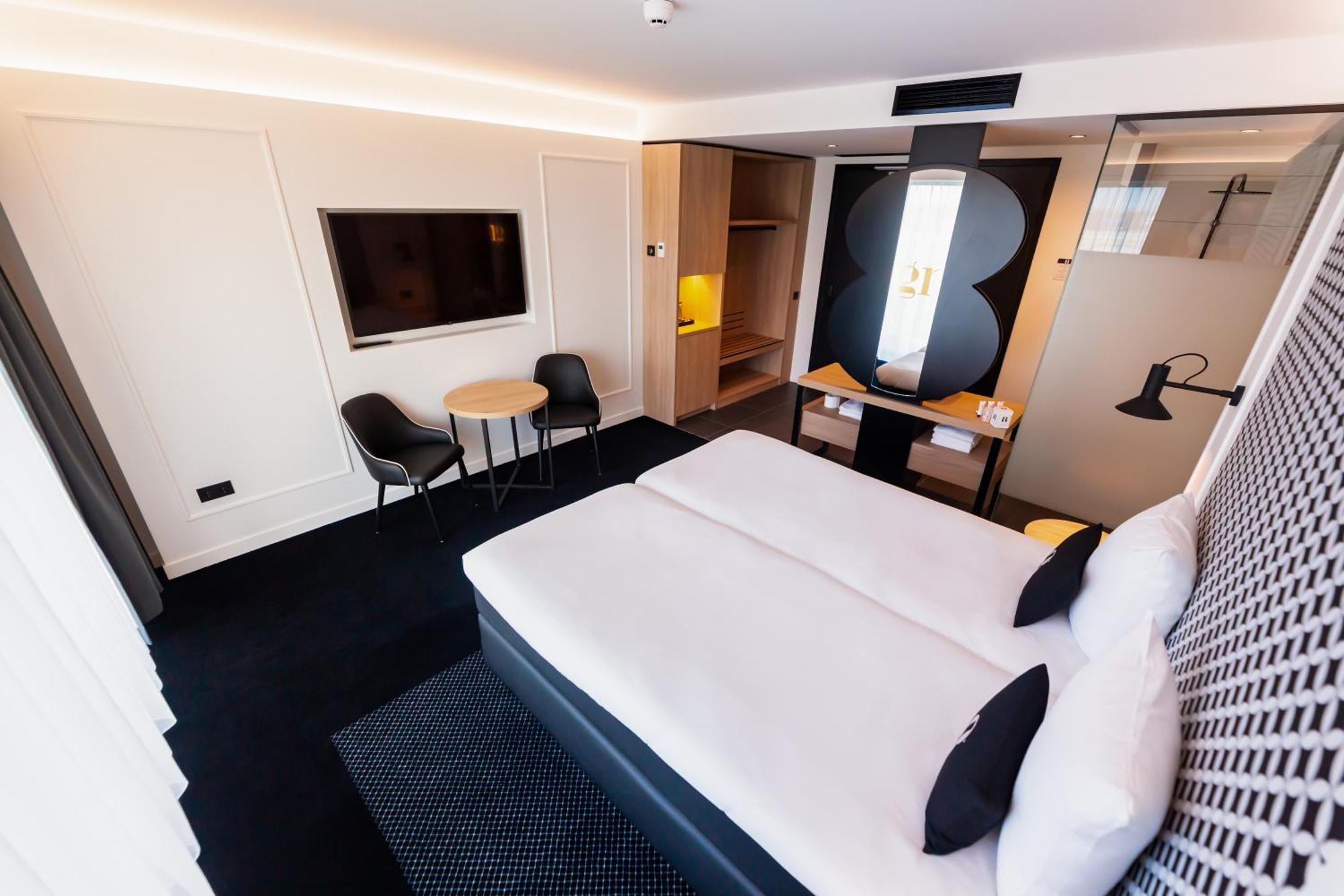Gr8 Hotel 3*